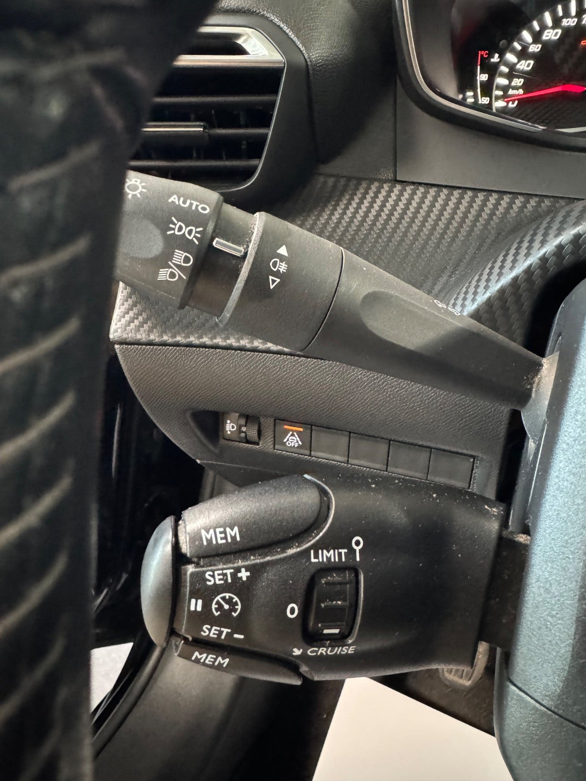 undefined Peugeot 208 fra 2021