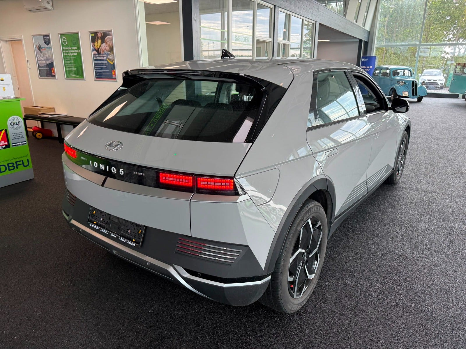 Grå Hyundai Ioniq 5 fra 2021