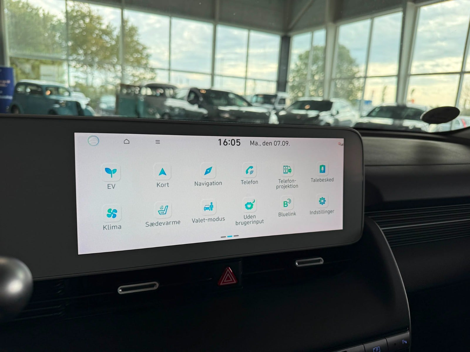 Grå Hyundai Ioniq 5 fra 2021