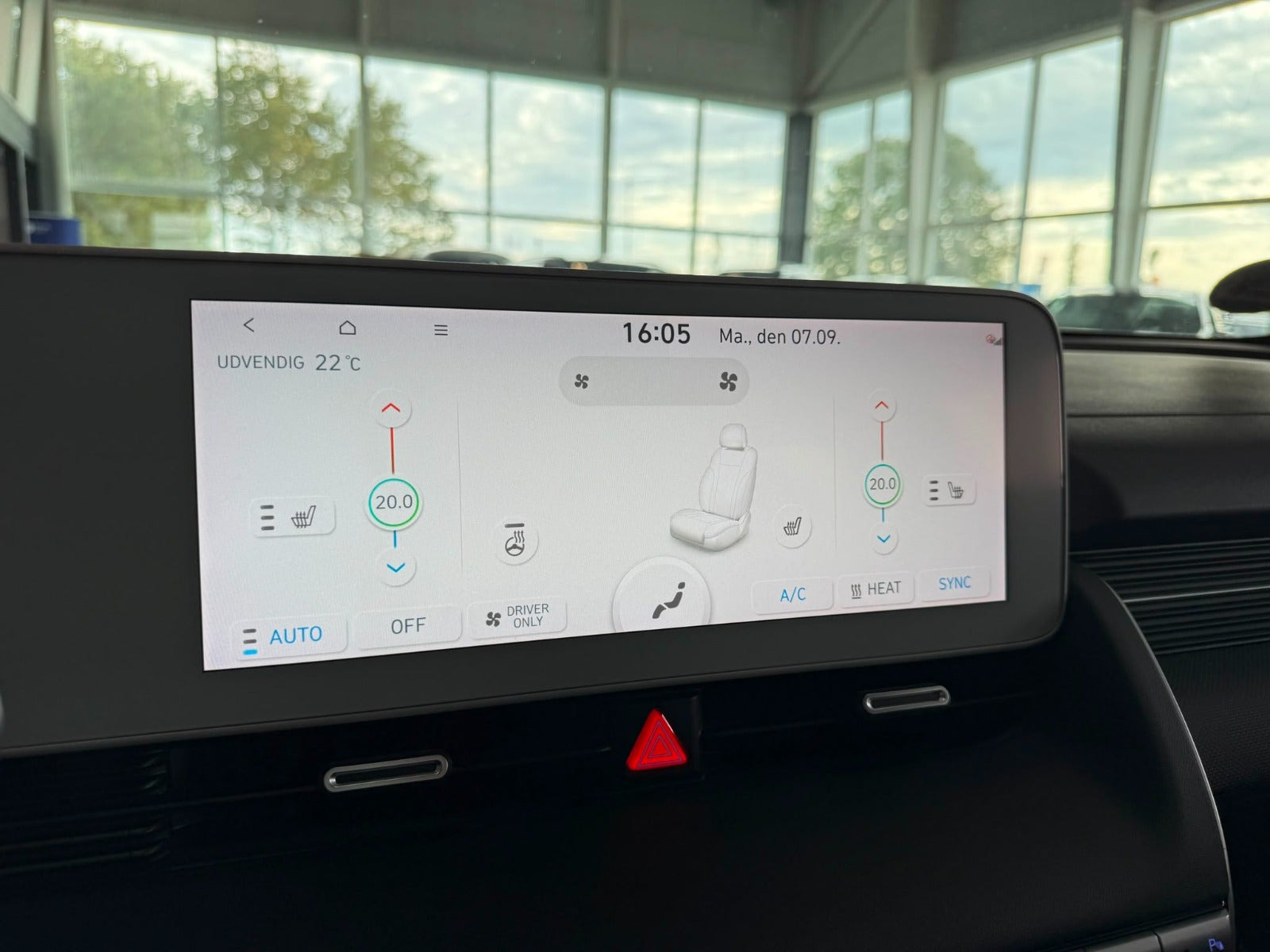 Grå Hyundai Ioniq 5 fra 2021