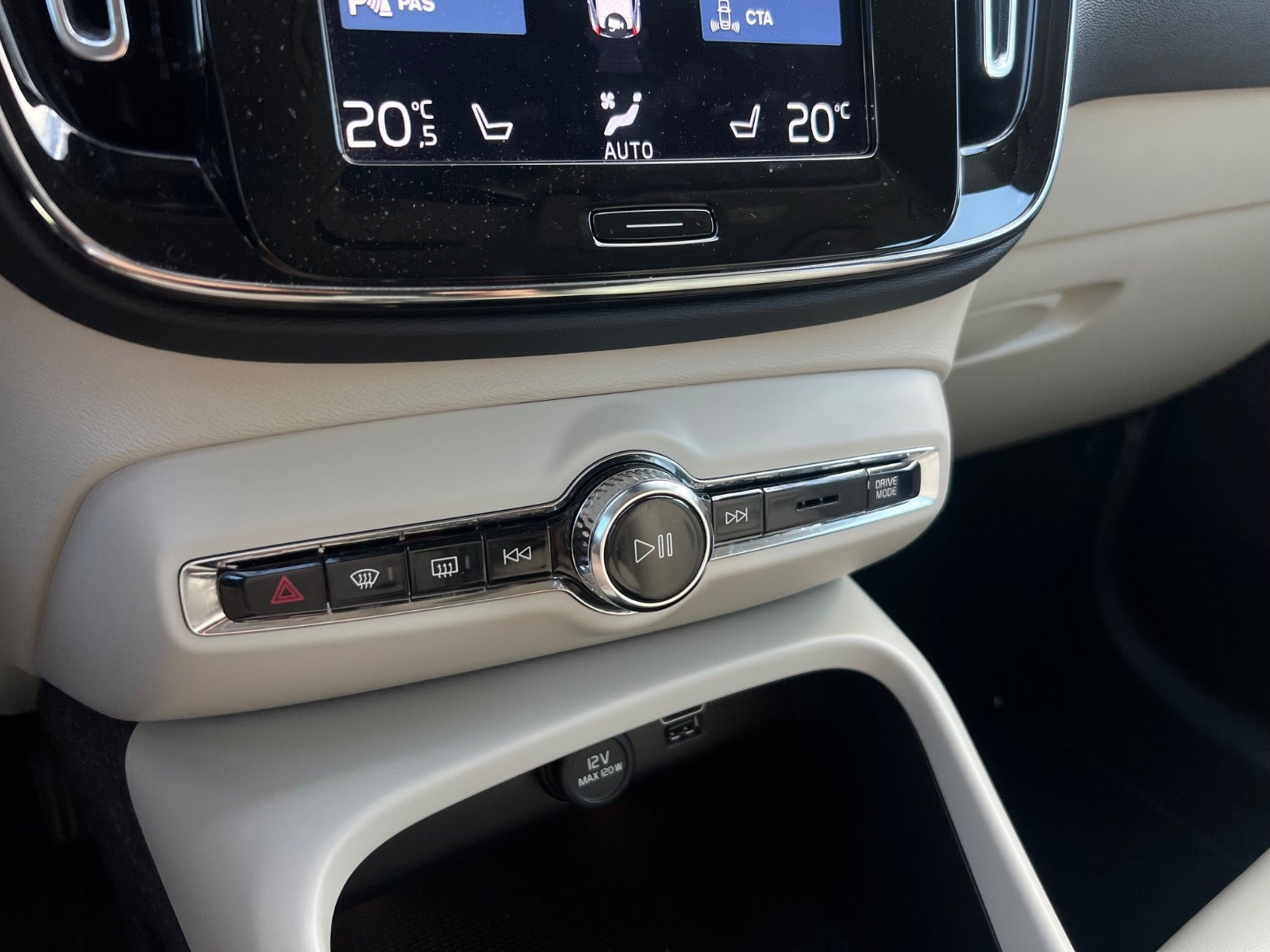 undefined Volvo XC40 fra 2022