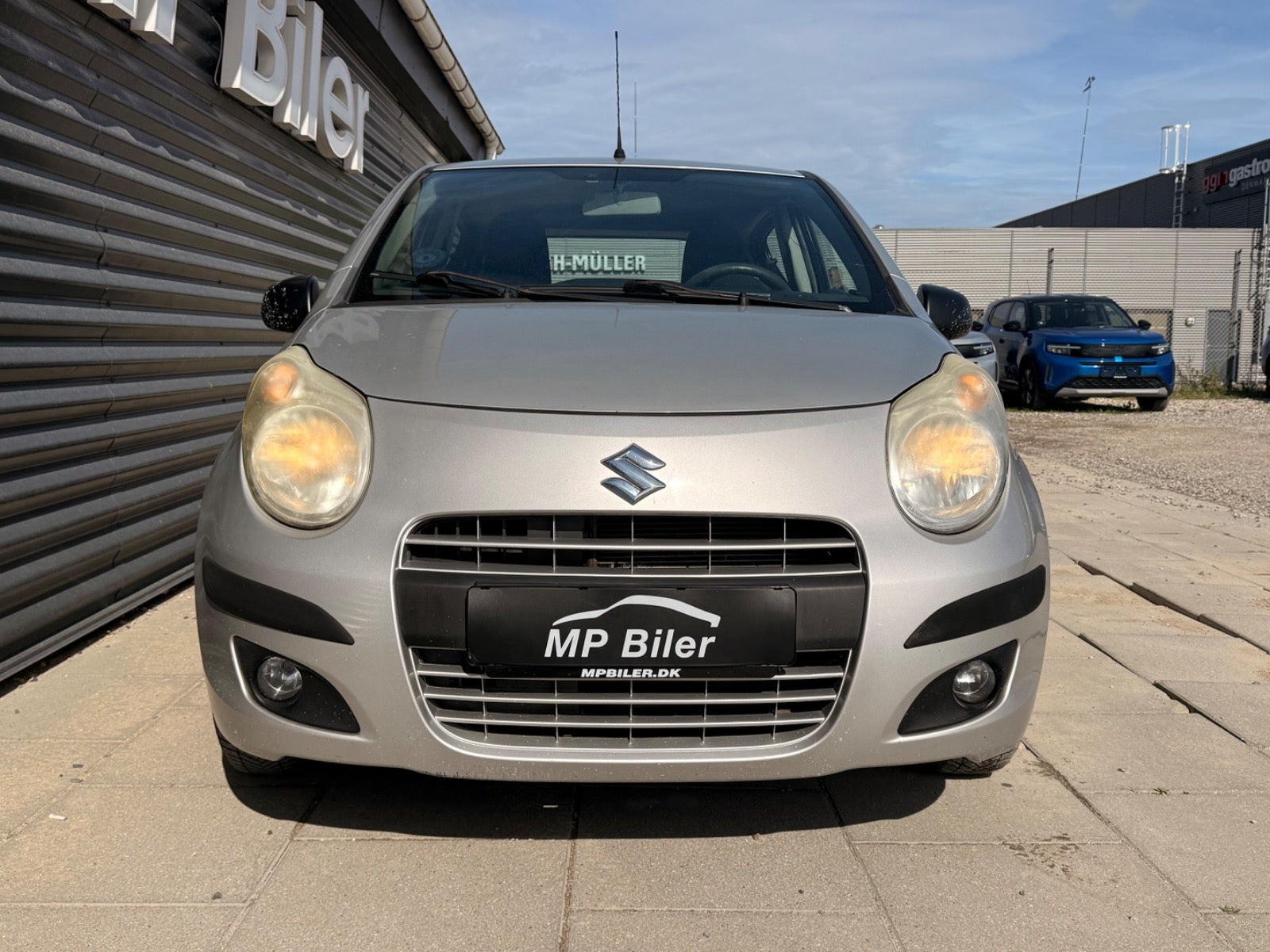 Sølv Suzuki Alto fra 2011