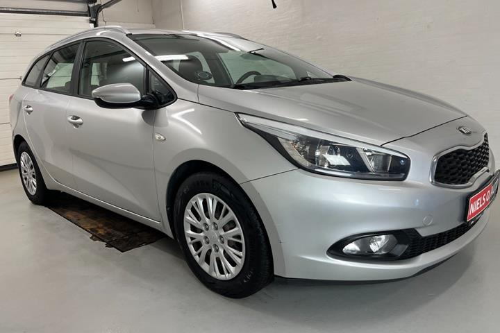 Sølv Kia Ceed fra 2013