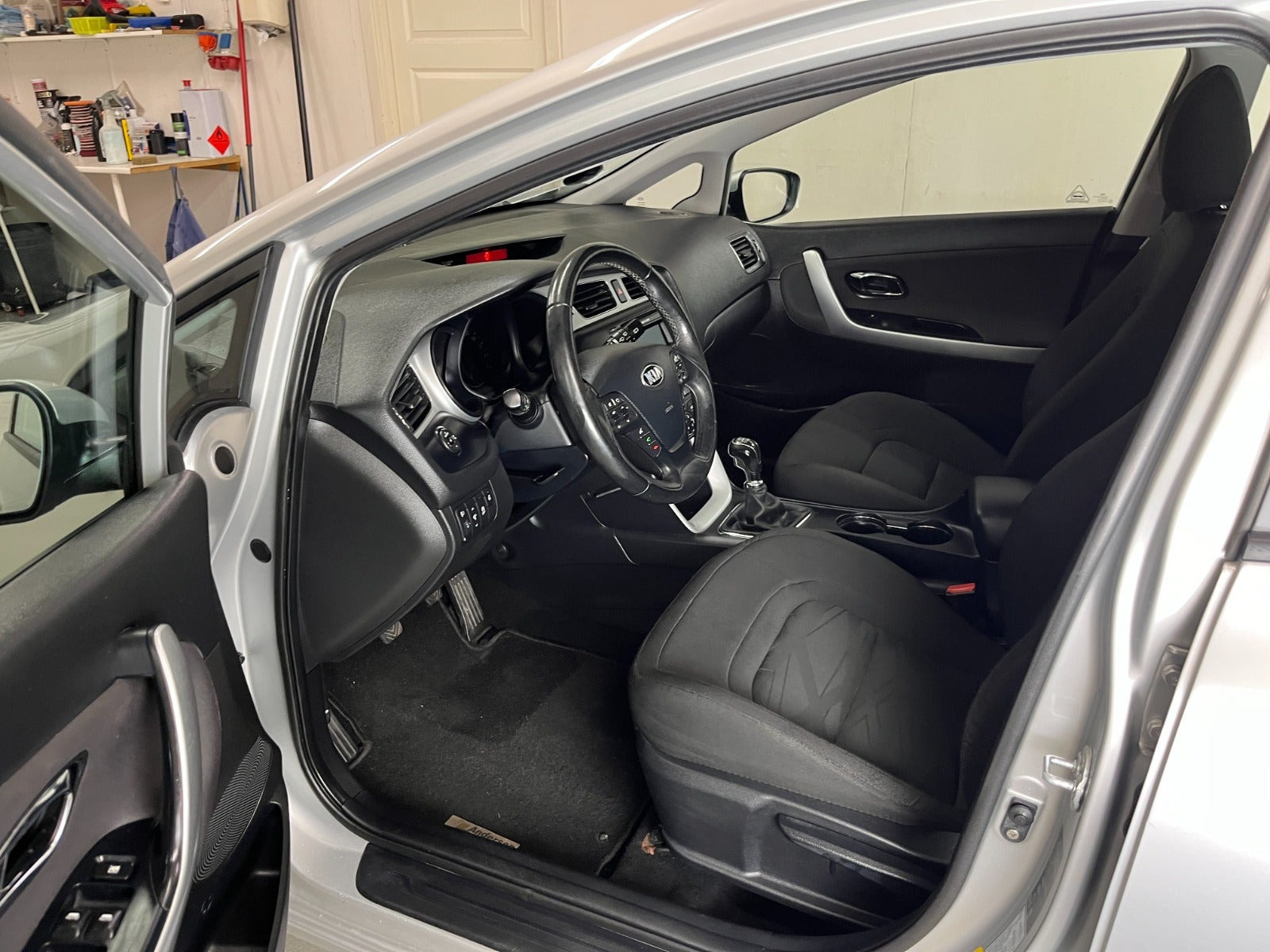 Sølv Kia Ceed fra 2013