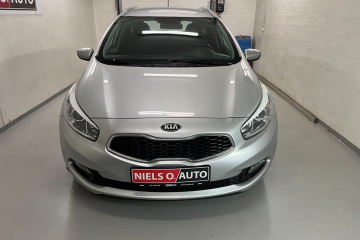 Sølv Kia Ceed fra 2013