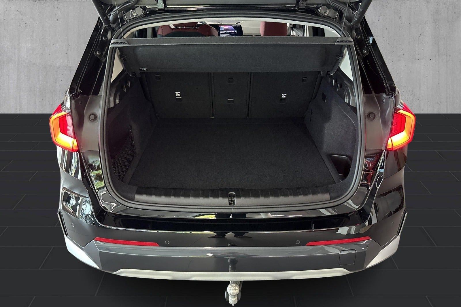 Sort BMW iX1 fra 2023
