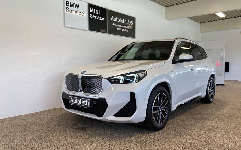 BMW iX1 xDrive30 M-Sport