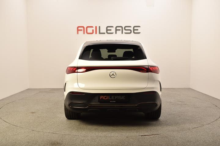 Hvid Mercedes EQE350 SUV fra 2023