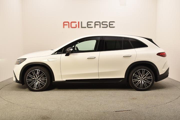 Hvid Mercedes EQE350 SUV fra 2023
