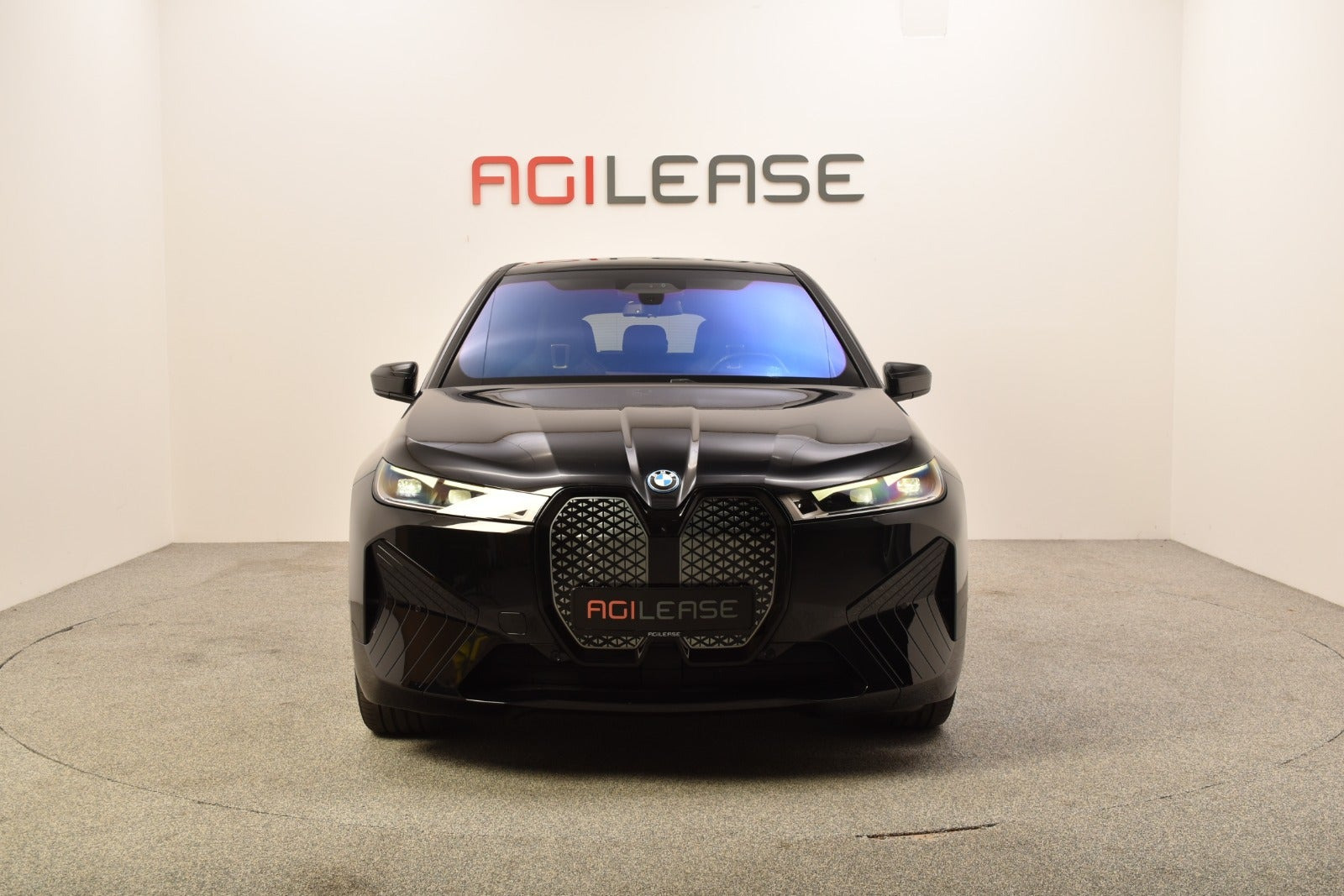 Sort BMW iX fra 2022