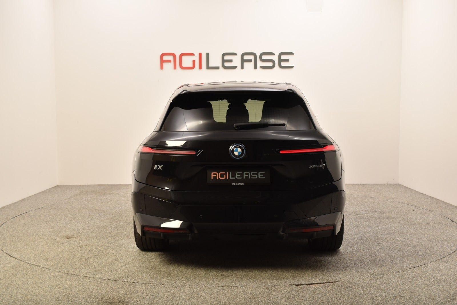 Sort BMW iX fra 2022