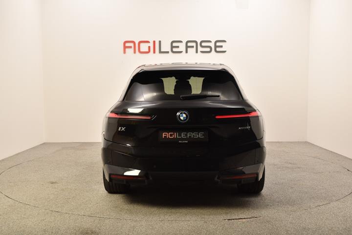 Sort BMW iX fra 2022