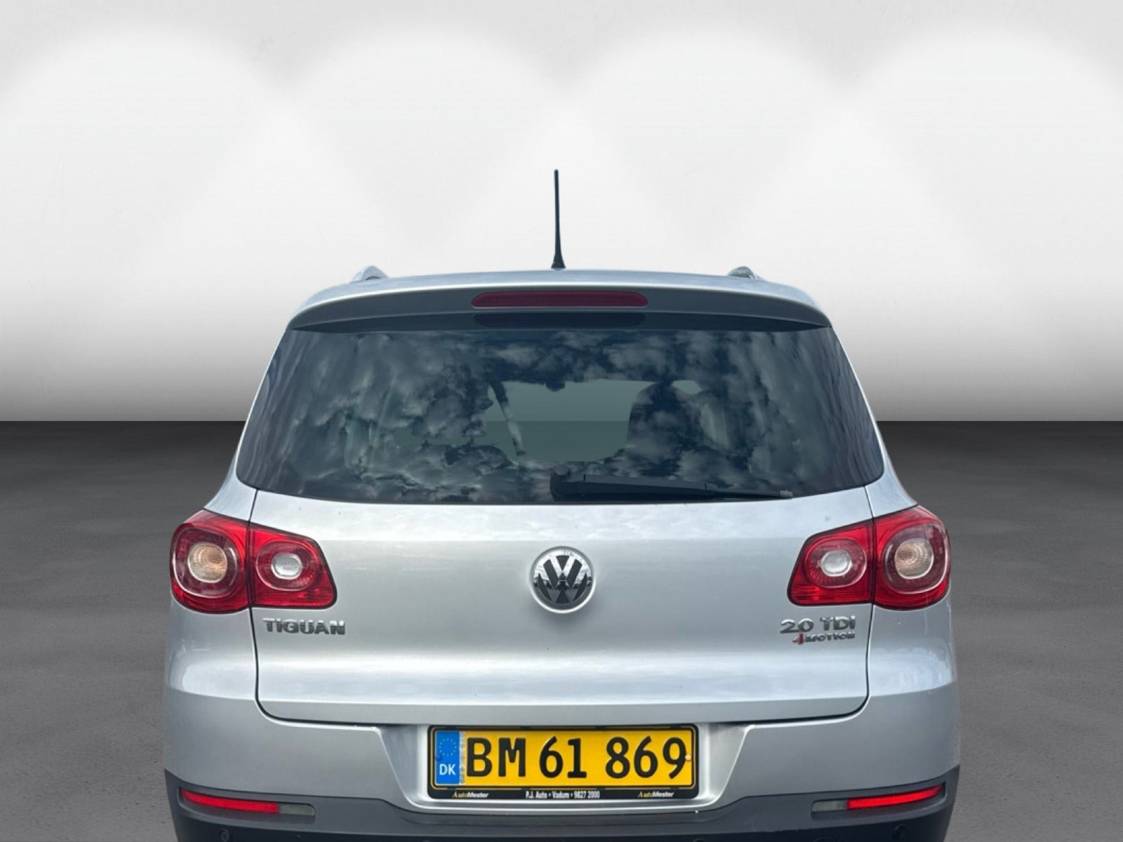 Sølv VW Tiguan fra 2008