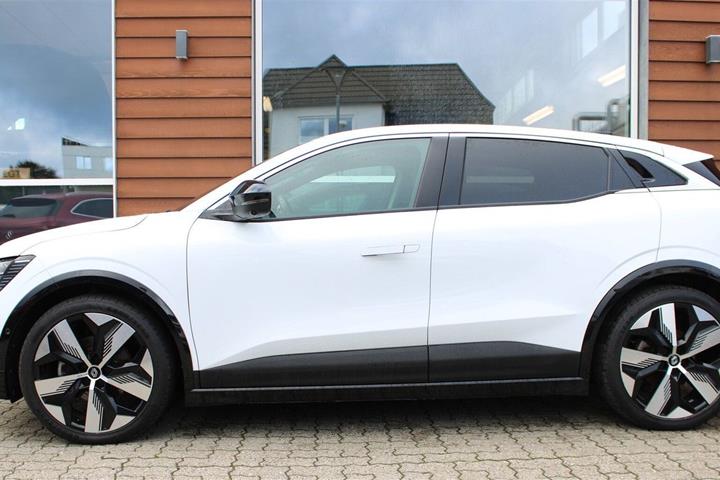 Hvid Renault Megane E-Tech fra 2024