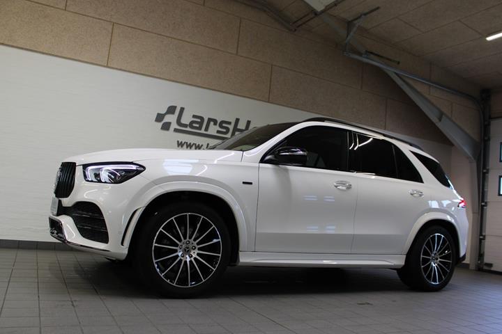 Hvid Mercedes GLE350 de fra 2021