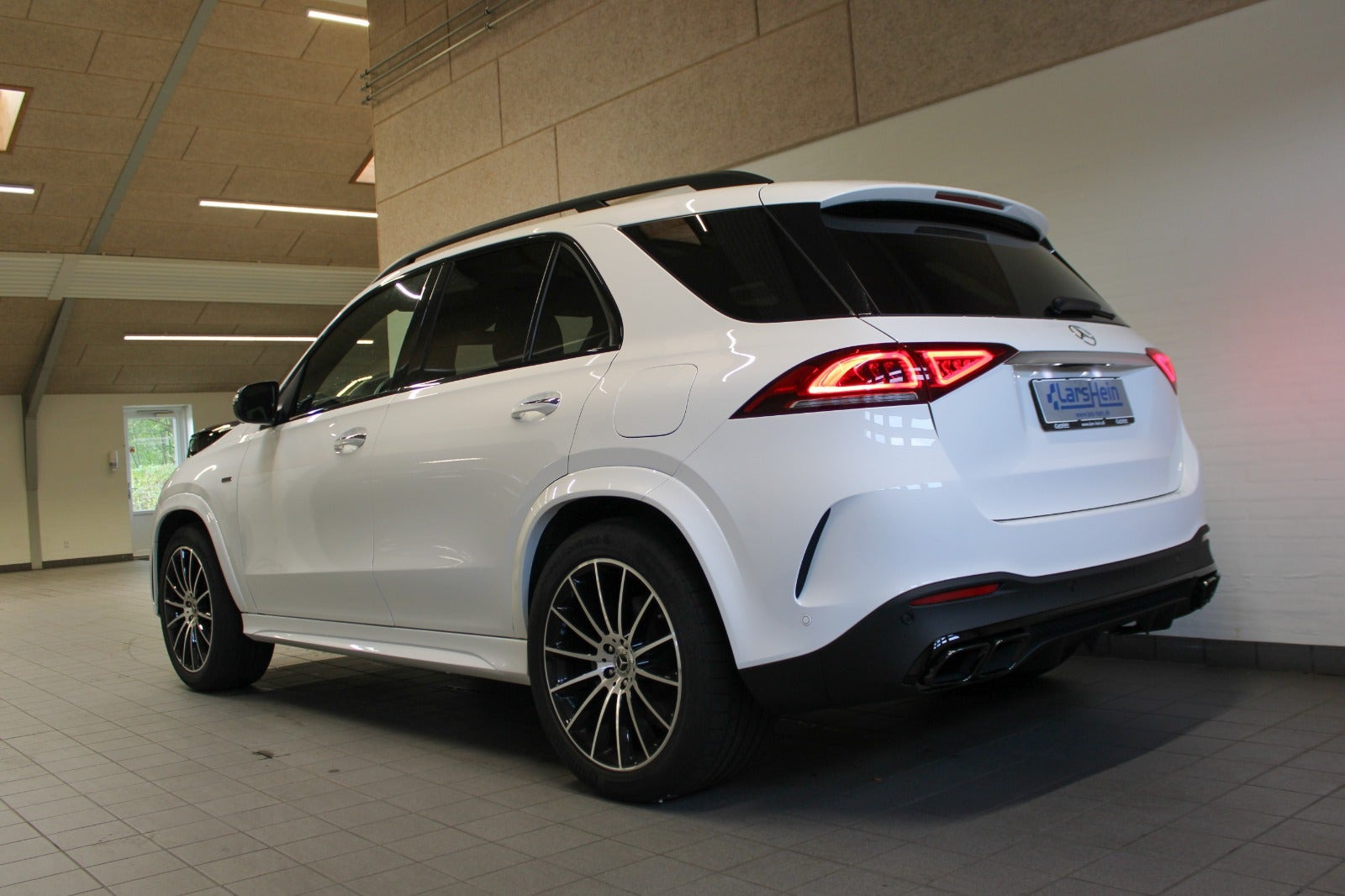 Hvid Mercedes GLE350 de fra 2021