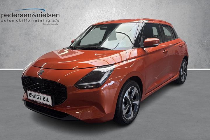 Orange Suzuki Swift fra 2024