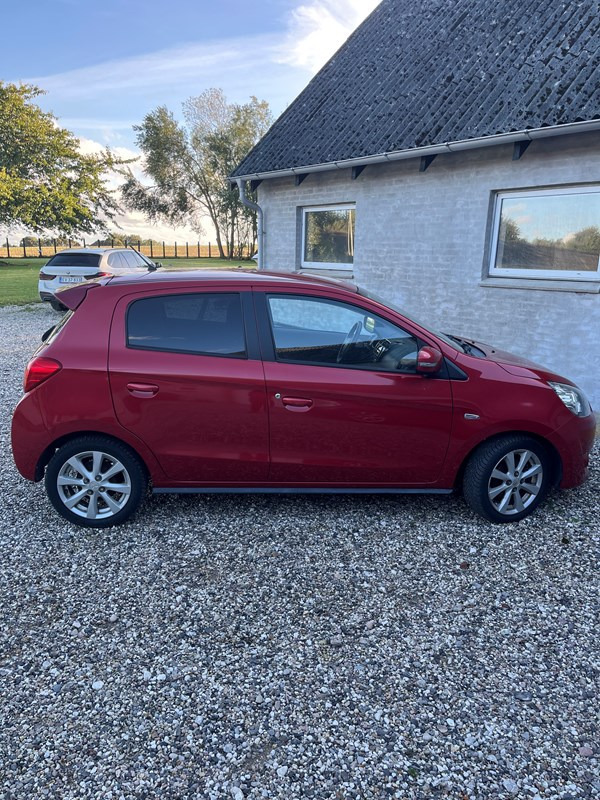 undefined Mitsubishi Space Star fra 2017