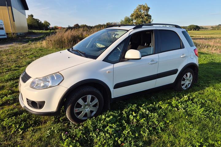 Hvid Suzuki SX4 fra 2007