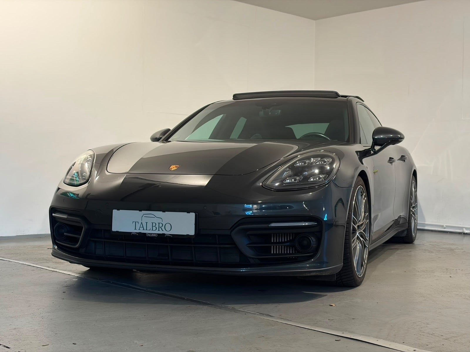 Porsche Panamera 4 2,9 E-Hybrid Platinum Edition PDK