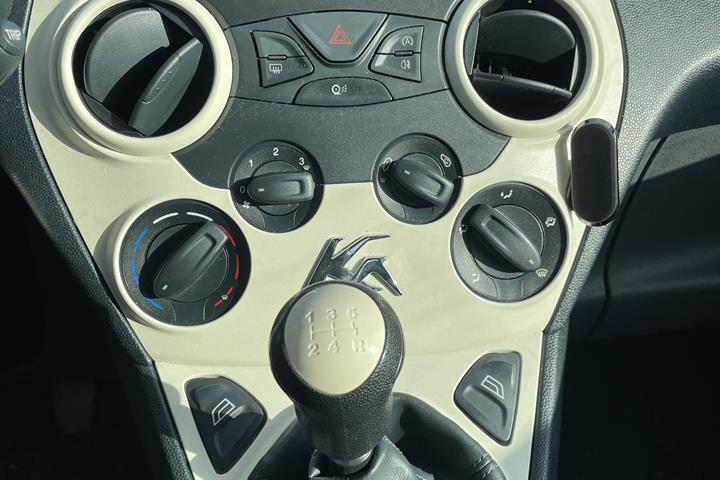 Sort Ford Ka fra 2013