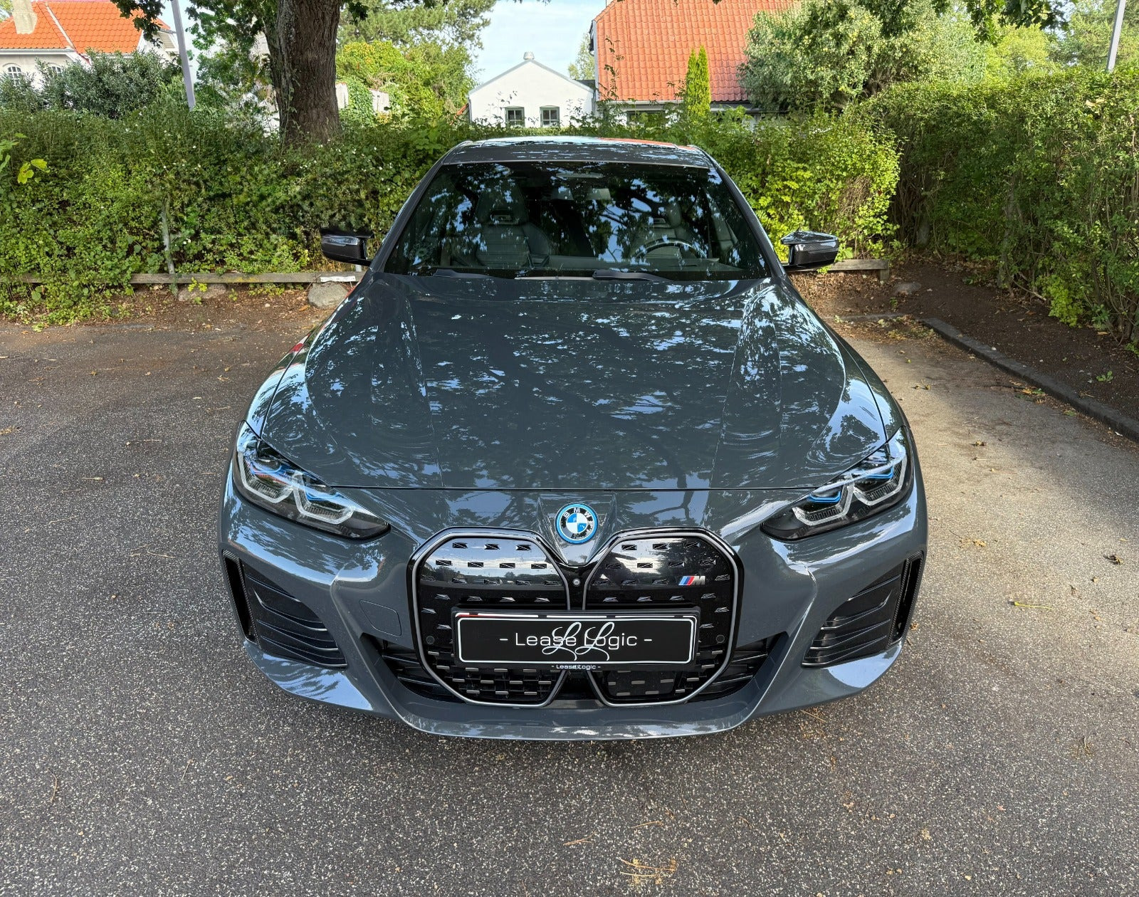 Grå BMW i4 fra 2021