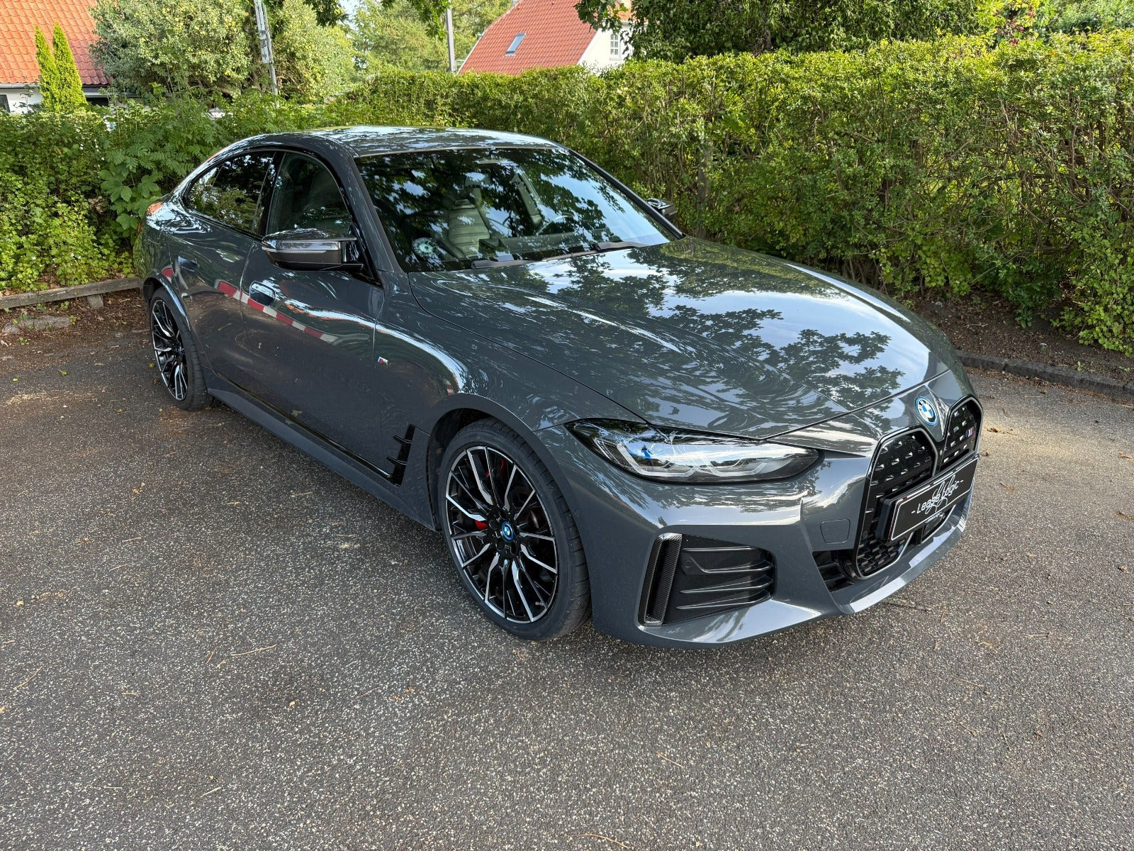 Grå BMW i4 fra 2021