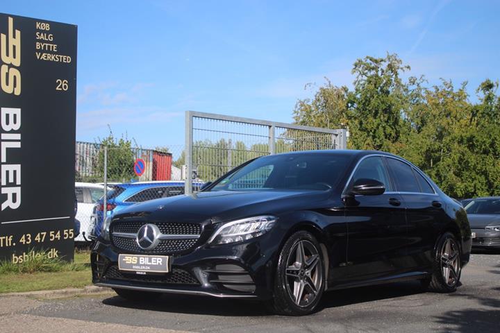 Sort Mercedes C200 fra 2018