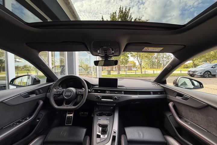 Sort Audi RS5 fra 2019