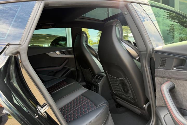 Sort Audi RS5 fra 2019