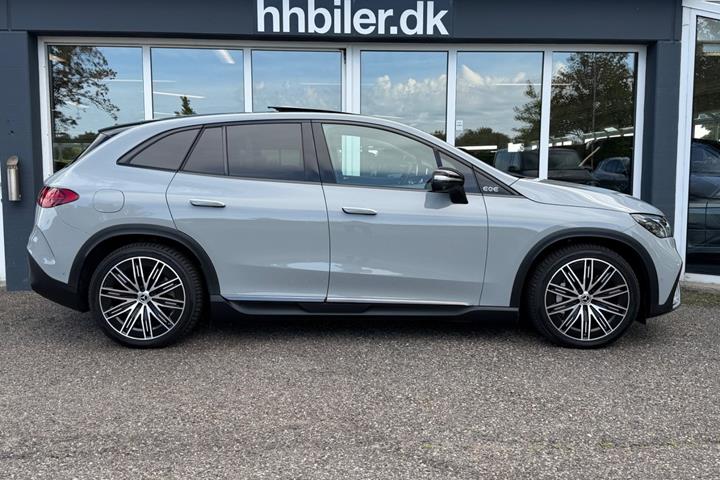 Grå Mercedes EQE350 SUV fra 2023
