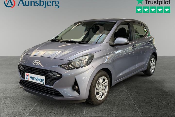 Blå Hyundai i10 fra 2024 set udefra