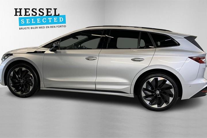 Sølv Skoda Enyaq fra 2023