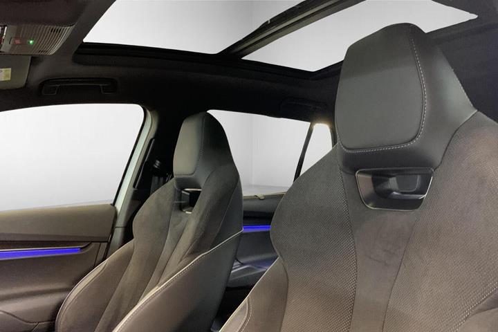 Sølv Skoda Enyaq fra 2023