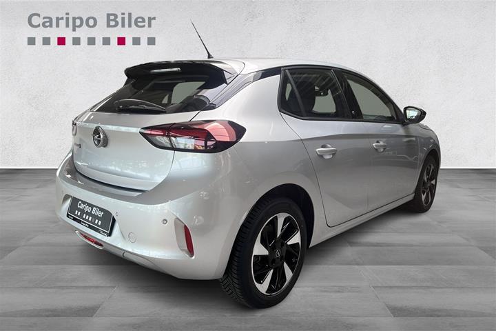 Sølv Opel Corsa-e fra 2023