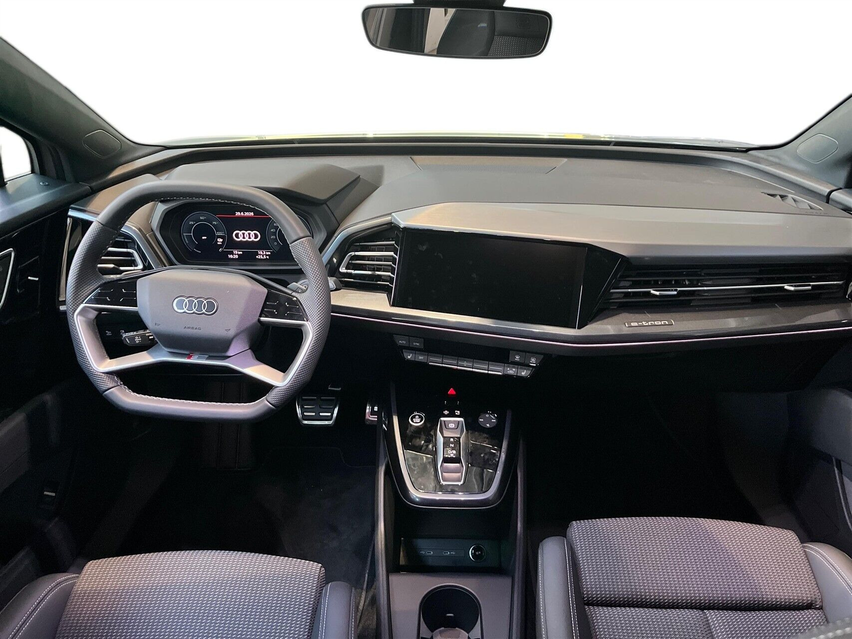 Grå Audi Q4 fra 2026
