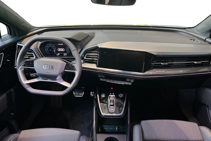Grå Audi Q4 fra 2026