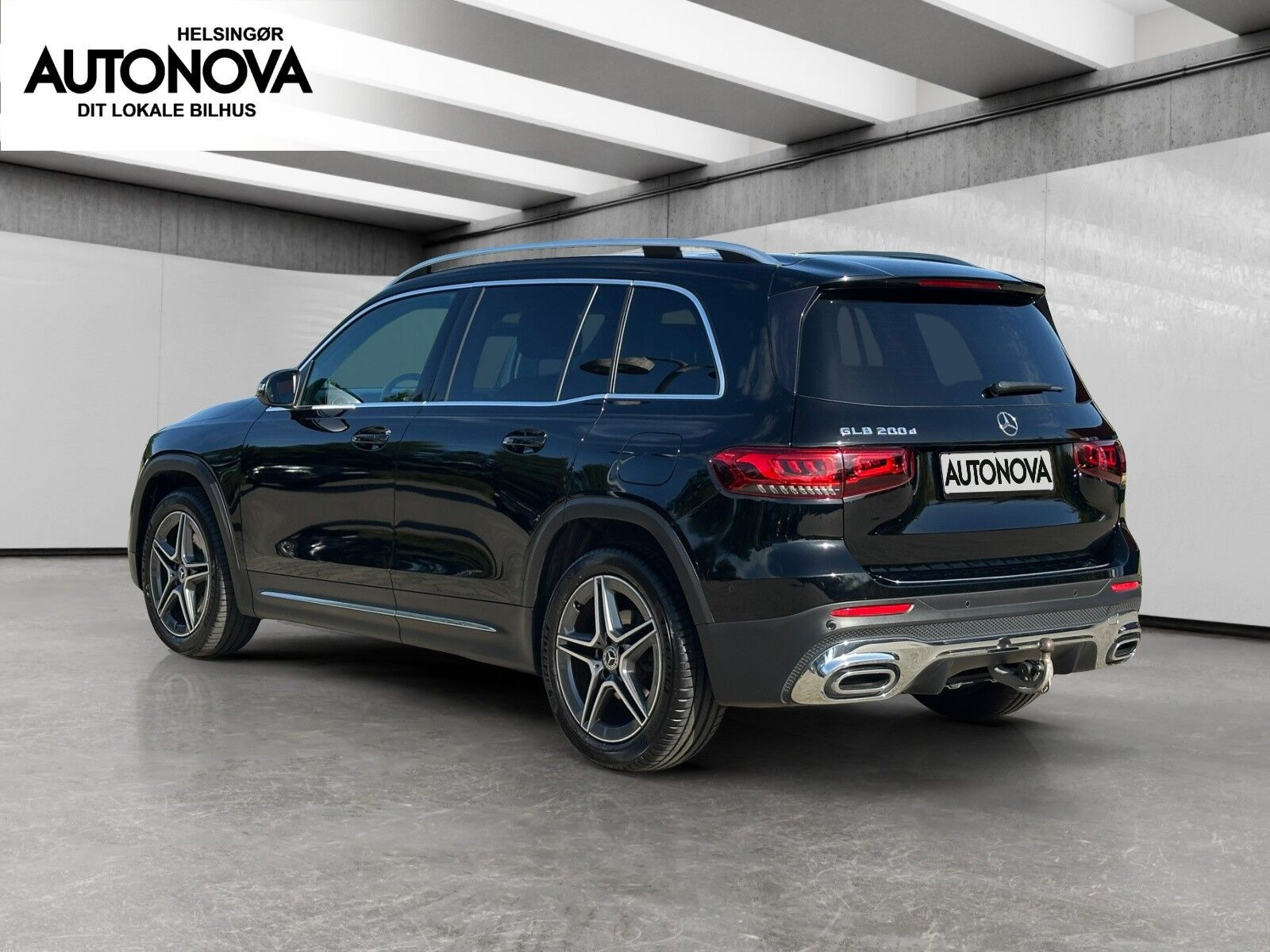 Sort Mercedes GLB200 d fra 2021