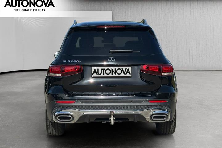 Sort Mercedes GLB200 d fra 2021
