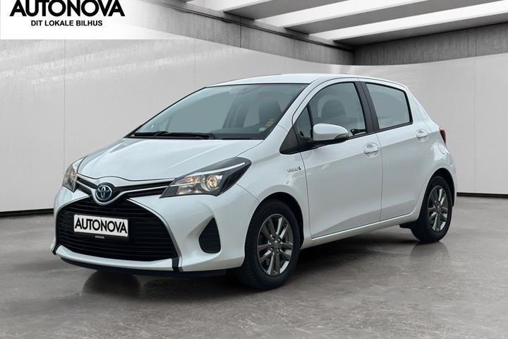 Hvid Toyota Yaris fra 2016