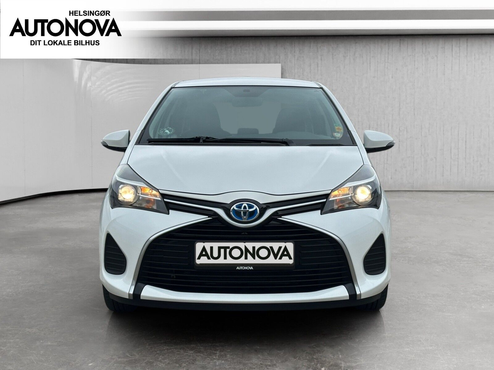 Hvid Toyota Yaris fra 2016