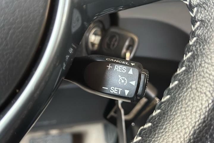 Hvid Toyota Yaris fra 2016