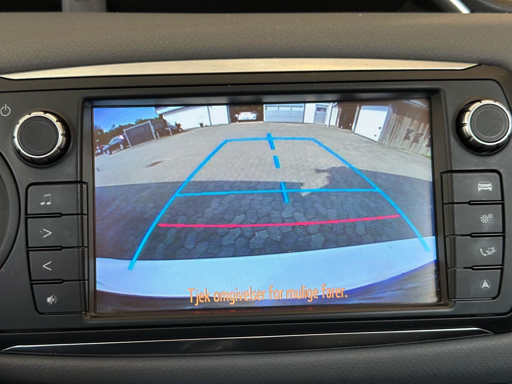 Hvid Toyota Yaris fra 2016