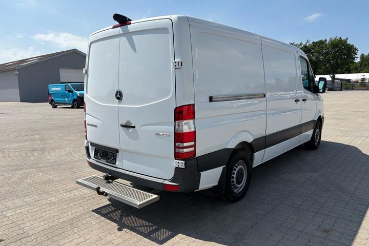 Hvid Mercedes Sprinter 216 fra 2018