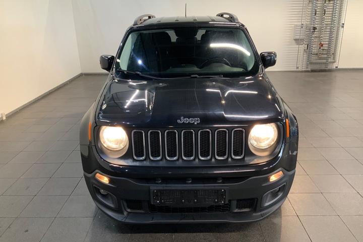 Sort Jeep Renegade fra 2016