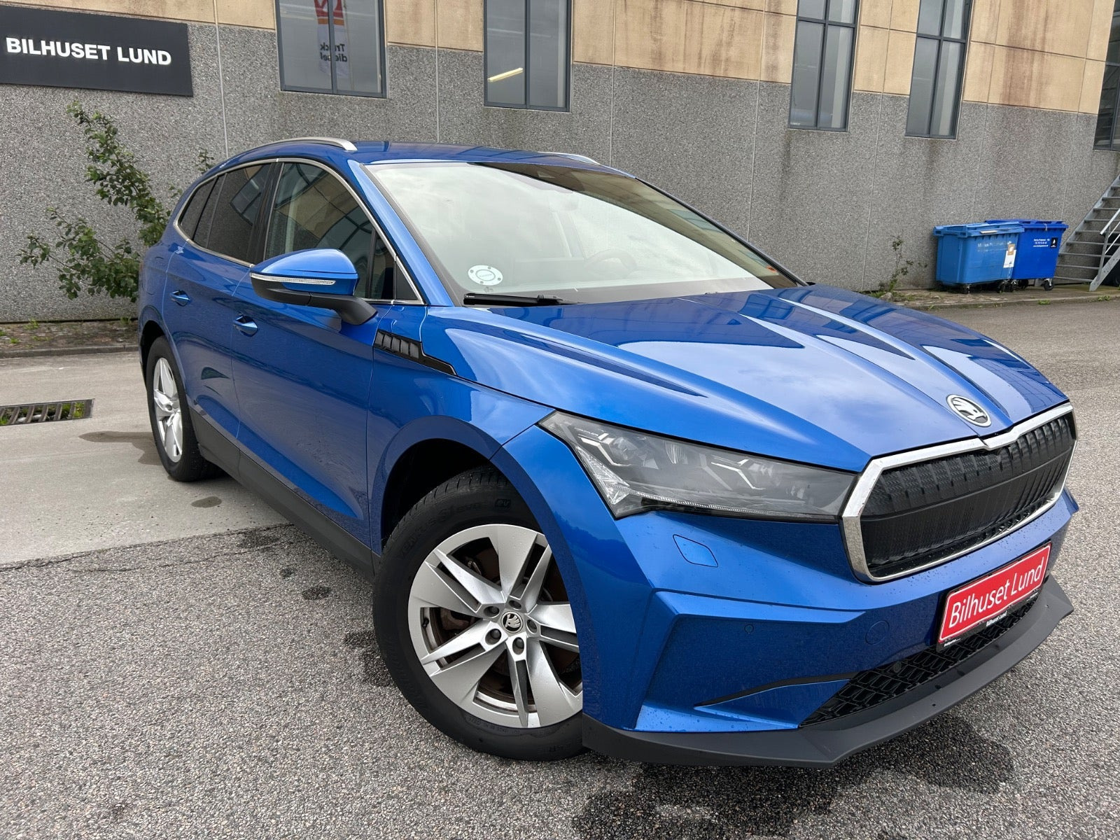 Blå Skoda Enyaq fra 2024