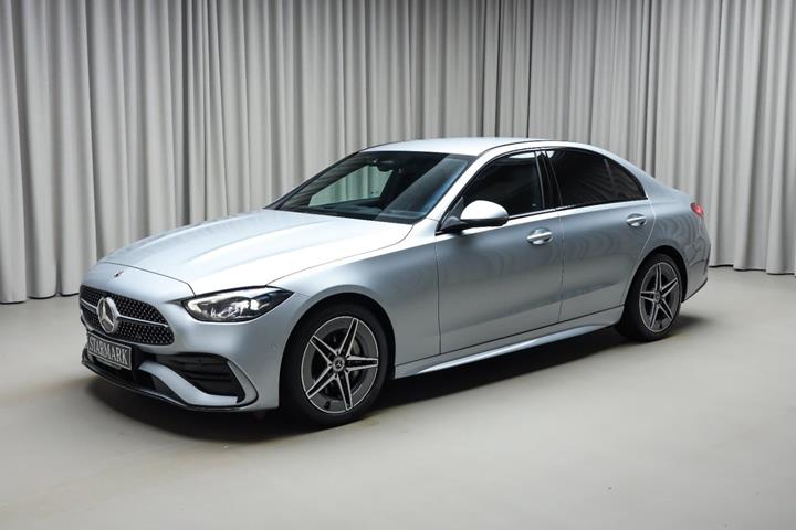 Sølv Mercedes C220 d fra 2024