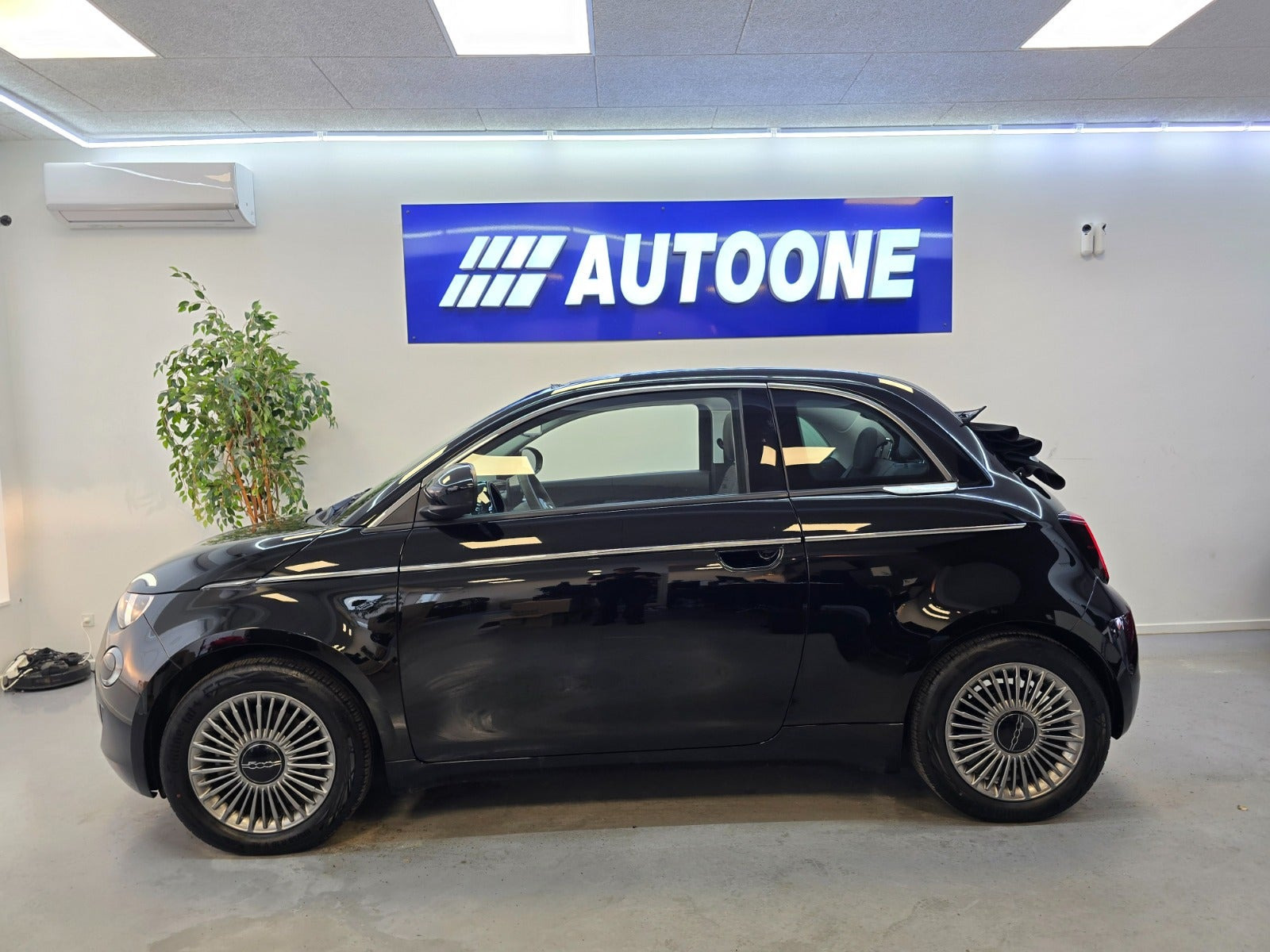Sort Fiat 500e fra 2023