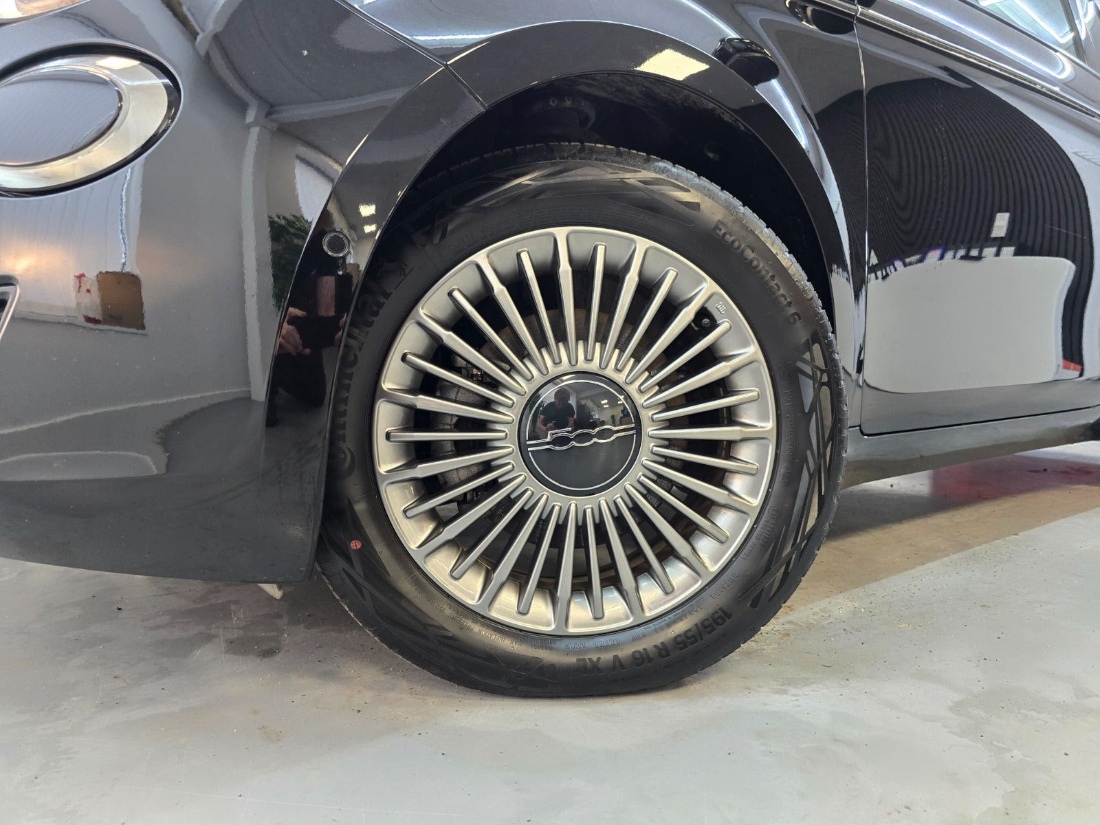 Sort Fiat 500e fra 2023