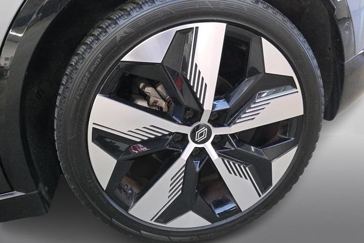 Grå Renault Megane E-Tech fra 2023